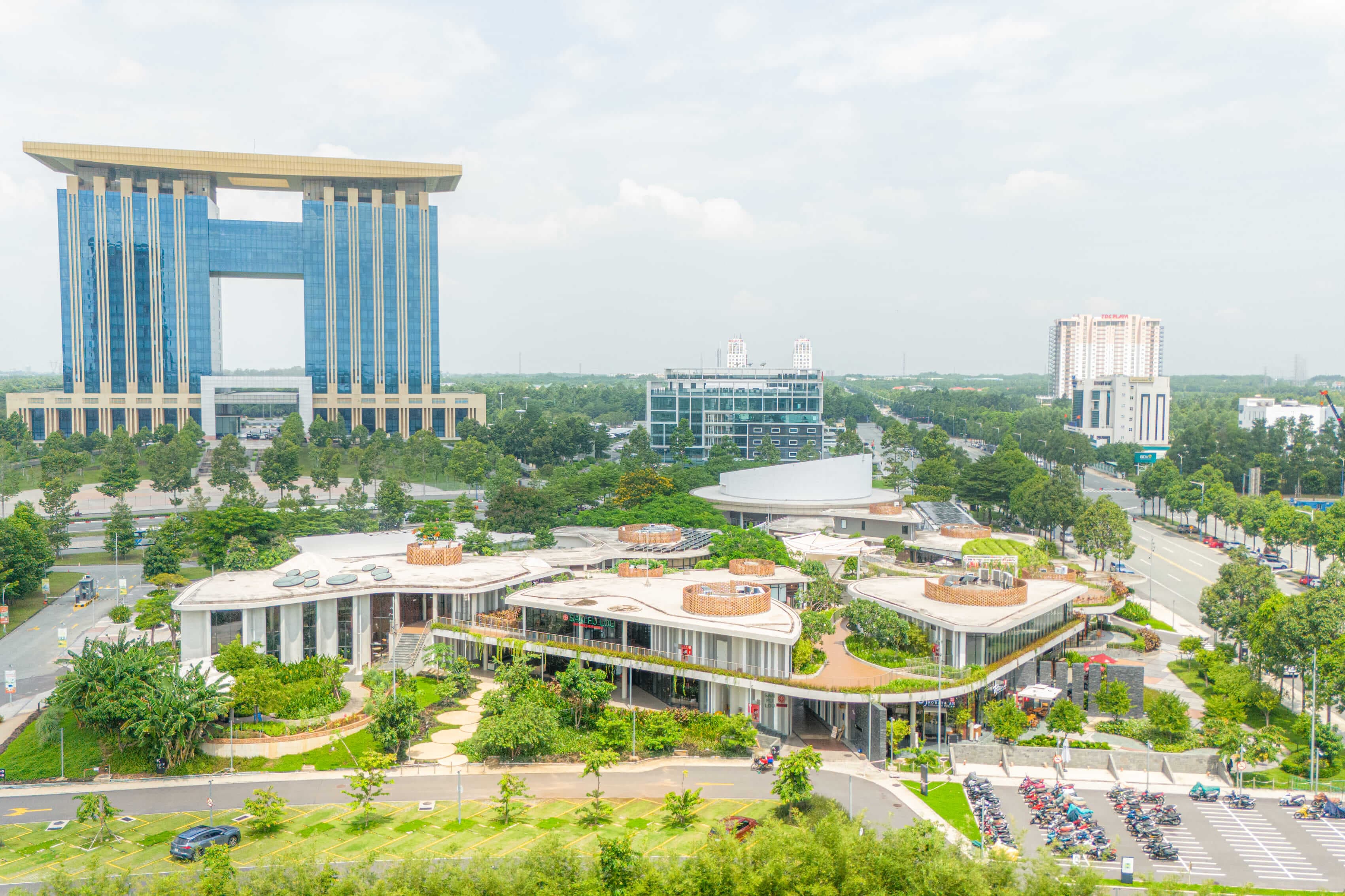 Khai trương Khu thương mại Hikari